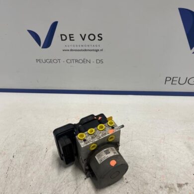 Citroen C4 Cactus 1.2 PureTech 82 12V ABS Pomp HMZ 2018 1635648980-1682597180-9827194580