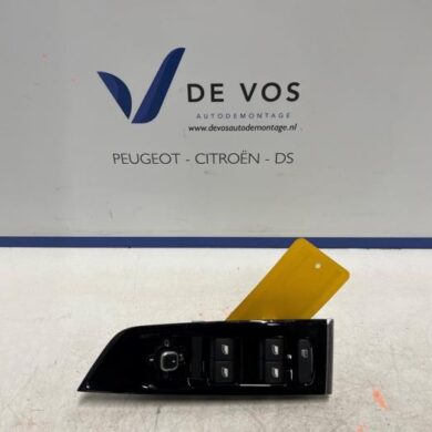 Opel Astra 1.2 Turbo 12V 136 Hybrid Multi-functional window switch 2023 YR004045YX