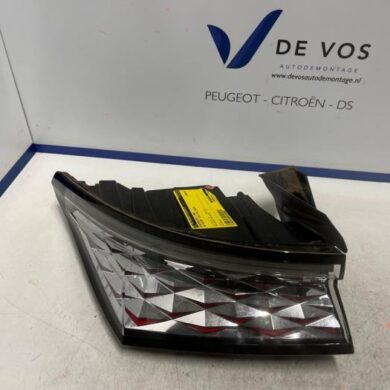 DS Automobiles DS4 1.2 12V Hybrid 136 Rücklicht links 2024 9844894980