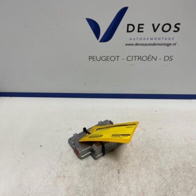 Opel Astra 1.2 Turbo 12V 136 Hybrid Camera voorzijde 2023 1697857180-9857457980