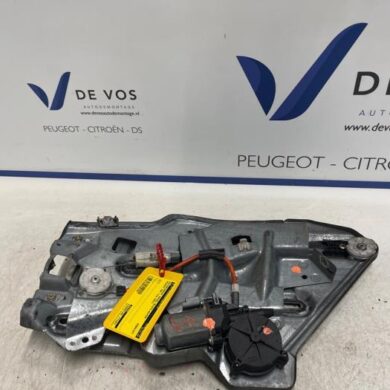 Peugeot 206 1.6 16V Rear window mechanism 2-door, right 2003 922458