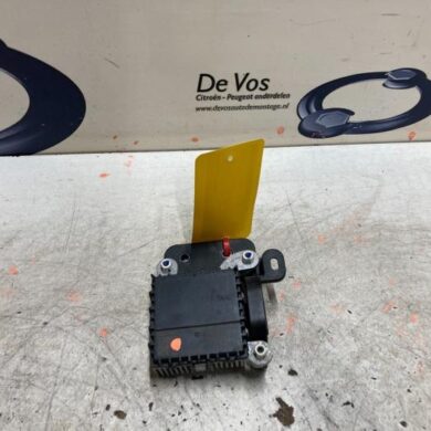 Citroen C5 Aircross 1.2 e-THP PureTech 130 ACC sensor (distance) 2020 9834063680-1674568380