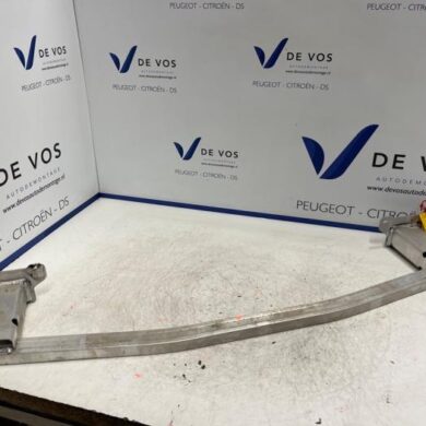 Opel Grandland X 1.6 Turbo 16V Hybrid4 Front bumper frame 2021 9822100180