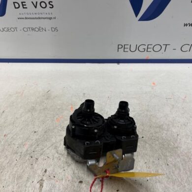 Peugeot 3008 1.6 16V HYbrid 225 Additional water pump 2024 9818812580-9818813480