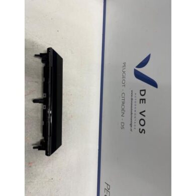 Peugeot 308 1.2 PureTech Hybrid 136 Radiobedienings paneel 2024 9854716080