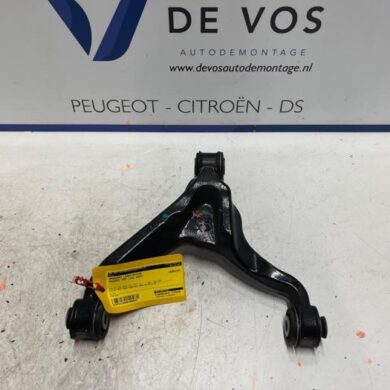 Peugeot 508 1.6 16V Hybrid 180 Draagarm links-achter 2023 9821062780