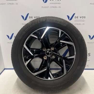 DS Automobiles DS3 Crossback 1.2 12V PureTech 100 Wheel + tyre 2021 98252870ZR