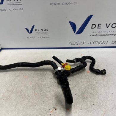 Peugeot 508 1.6 16V Hybrid 180 Radiator hose 2023 9822382080