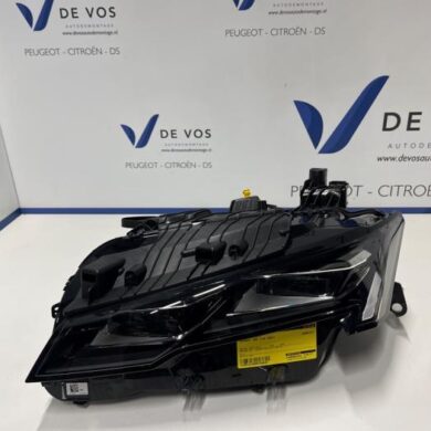 Peugeot 308 1.2 PureTech Hybrid 136 Headlight, left 2023 9839312180