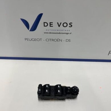 Citroen C5 Aircross 1.5 Blue HDi 130 16V Multi-functional window switch 2022 96788264ZD