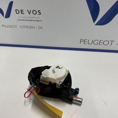 Citroen C5  Seatbelt tensioner, right 2008 8975R5