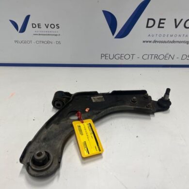 Opel Grandland X 1.2 Turbo 12V Front wishbone, right 2019 9816865480-9846329080