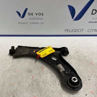 Peugeot 208 1.2 Vti 12V PureTech 100 Draagarm links-voor 2023 9857903080