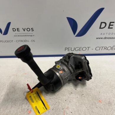 Peugeot 308 1.6 16V THP 155 Power steering pump 5FV-5F02 2014 1610014580-1680892780