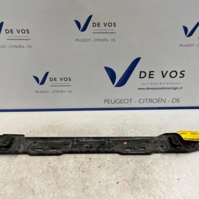 Peugeot 3008 1.2 12V PureTech Hybrid 48V Radiatorbalken 2022 9814630380
