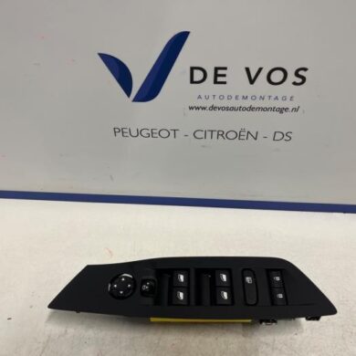 Peugeot 308 1.2 PureTech Hybrid 136 Multi-functional window switch 2024 98349233ZD