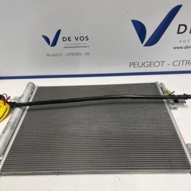 Peugeot 308 1.2 PureTech Hybrid 136 Klimaanlage Kühler HN09 2023 9836551180