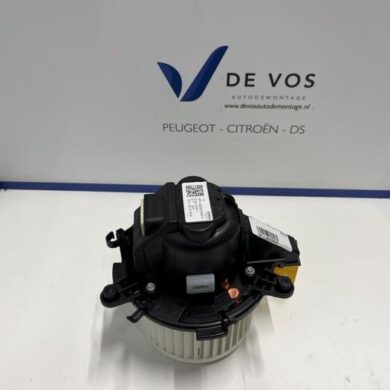 Opel Grandland X 1.2 Turbo 12V Hybrid Kachel Ventilatiemotor 2023 9849717380