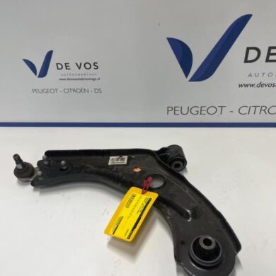 Peugeot 308 1.2 PureTech Hybrid 136 Draagarm links-voor 2024 9846329780