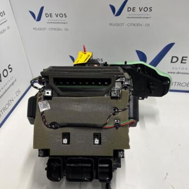 Peugeot 308 1.2 PureTech Hybrid 136 Heizgehäuse 2023 9837588380