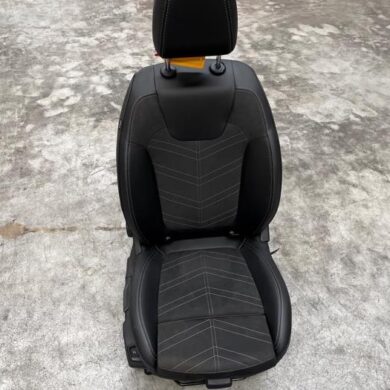 Opel Grandland X 1.2 Turbo 12V Hybrid Seat, right 2023 9813461080-1622708180