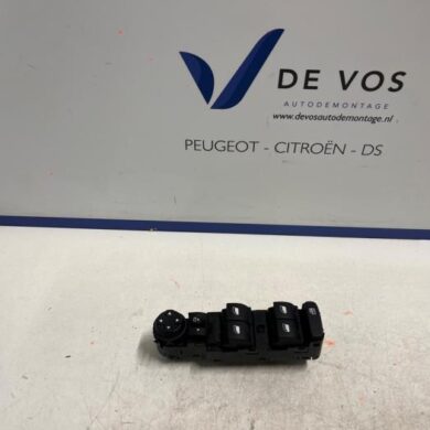 Peugeot 208 1.2 Vti 12V PureTech 100 Combischakelaar ramen 2023 98421760ZD