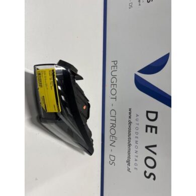 Peugeot 308 1.2 PureTech Hybrid 136 Achterlicht rechts 2023 9835299380