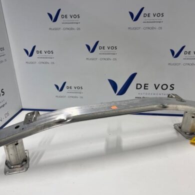 Peugeot 308 1.2 PureTech Hybrid 136 Front bumper frame 2023 9835954880