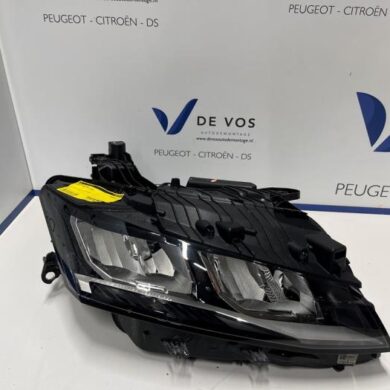 Peugeot 408 1.2 Hybrid 136 Koplamp rechts 2022 9839286180