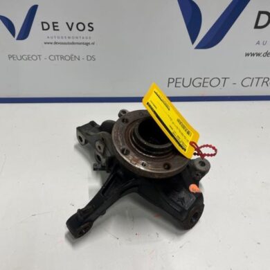 Peugeot 3008  Fusee rechts-voor 2021 1647857080