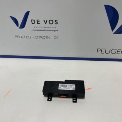 Peugeot 208  Telefoon interface 2023 9847654980
