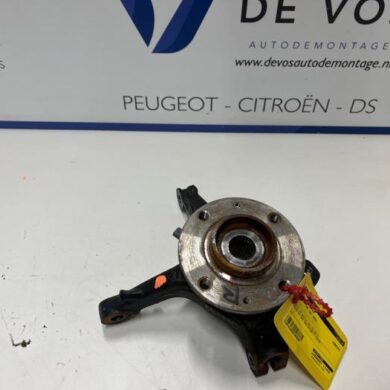 Peugeot 208 1.2 Vti 12V PureTech 100 Knuckle, front right 2023 9826877980