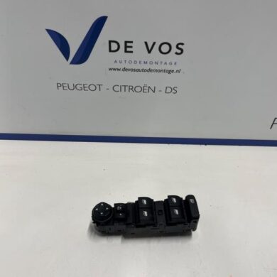Peugeot 208 1.2 Vti 12V PureTech 100 Combischakelaar ramen 2023 98421760ZD
