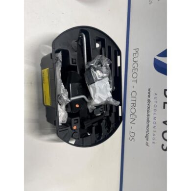 Peugeot 2008  Jack 672594