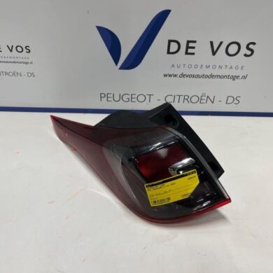 Opel Crossland X 1.2 Turbo 12V Achterlicht links 2020