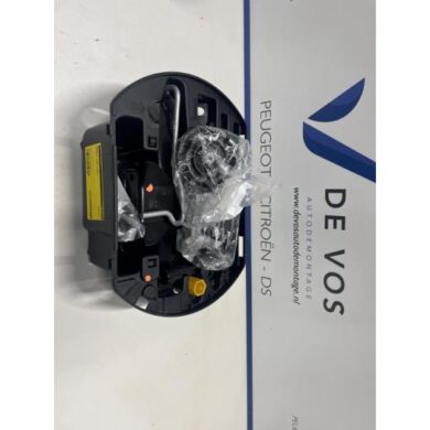 Peugeot 2008  Jack 2020 672594
