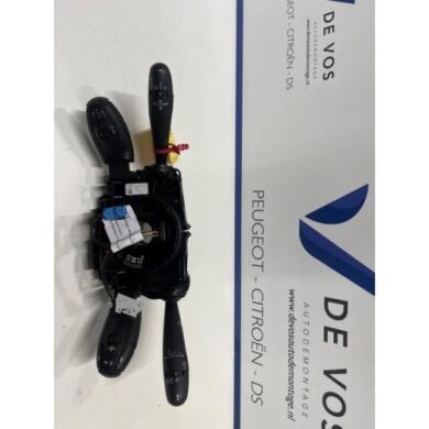 Peugeot 5008 1.6 e-THP 165 16V Steering column stalk 2016 96773912ZD