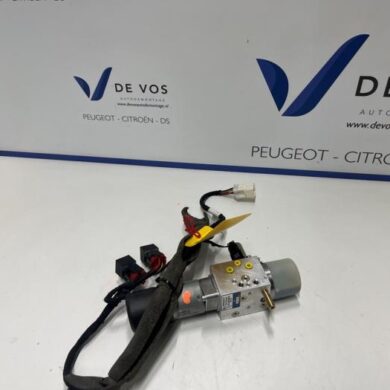 Peugeot 206 1.6 16V Cabriodak Motor 2002 8446G0