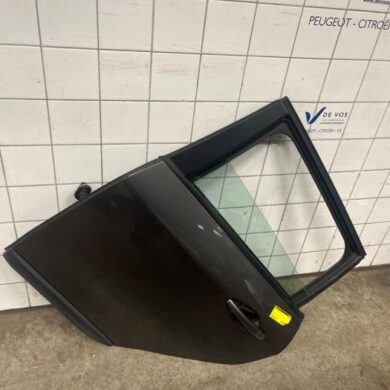 Peugeot 2008 1.6 Blue HDi 100 Tür 4-türig links hinten 2017 9802969780