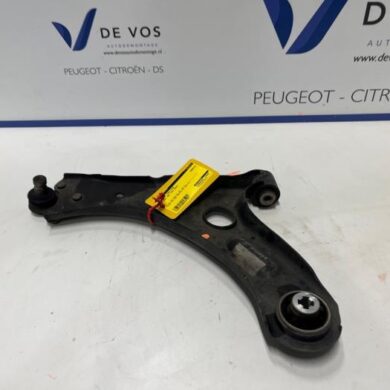 Peugeot 208  Draagarm links-voor 2023 9857903080