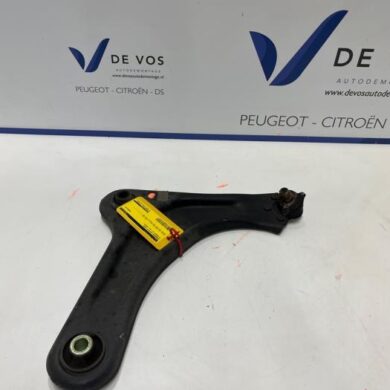 Citroen C3 1.2 Vti 12V PureTech Querlenker rechts vorne 2018 9670771480