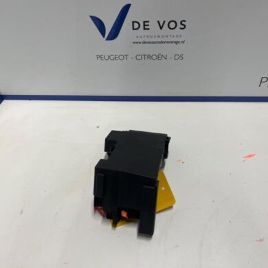 Peugeot 308 1.6 16V THP 155 Zekeringkast 2012 6500GR