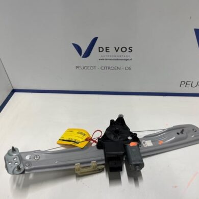 Opel Crossland X 1.2 Turbo 12V Ruitmechaniek 4Deurs rechts-voor 2020