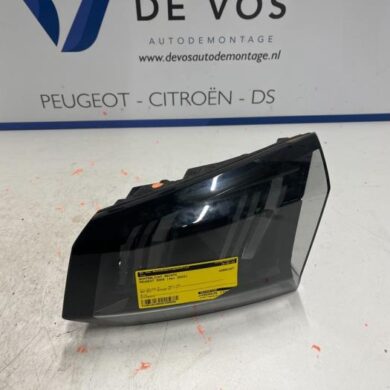 Peugeot 5008  Achterlicht rechts 2022 9836231780