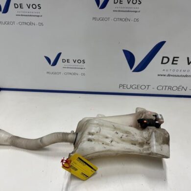 Citroen DS5 2.0 165 HYbrid4 16V Front windscreen washer reservoir 2012 6431Q2