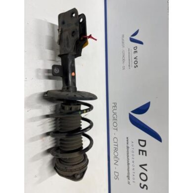 Peugeot 3008 1.5 BlueHDi 130 Front shock absorber rod, right 2021 9819718680