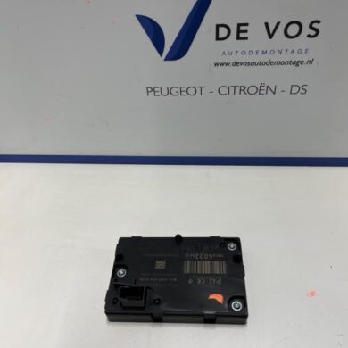 Peugeot 3008 1.2 12V e-THP PureTech 130 Draadloze oplader 2019 9813403280