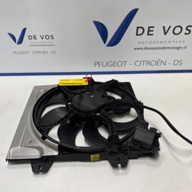 Peugeot 208  Cooling fan housing 2023 9827752980