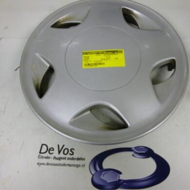 Citroen Xantia 1.9 TD Wheel cover (spare) 1997 96111030