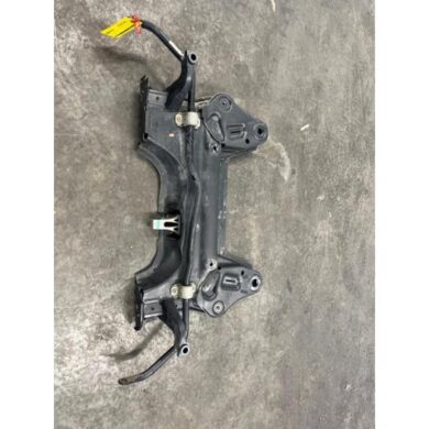 Peugeot 208 1.5 BlueHDi 100 Subframe YHY-YH01 2020 9834696980